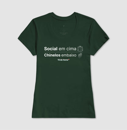 Social em cima, chinelos embaixo