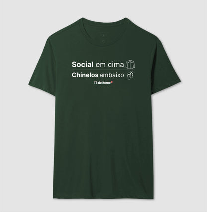 Social em cima, chinelos embaixo